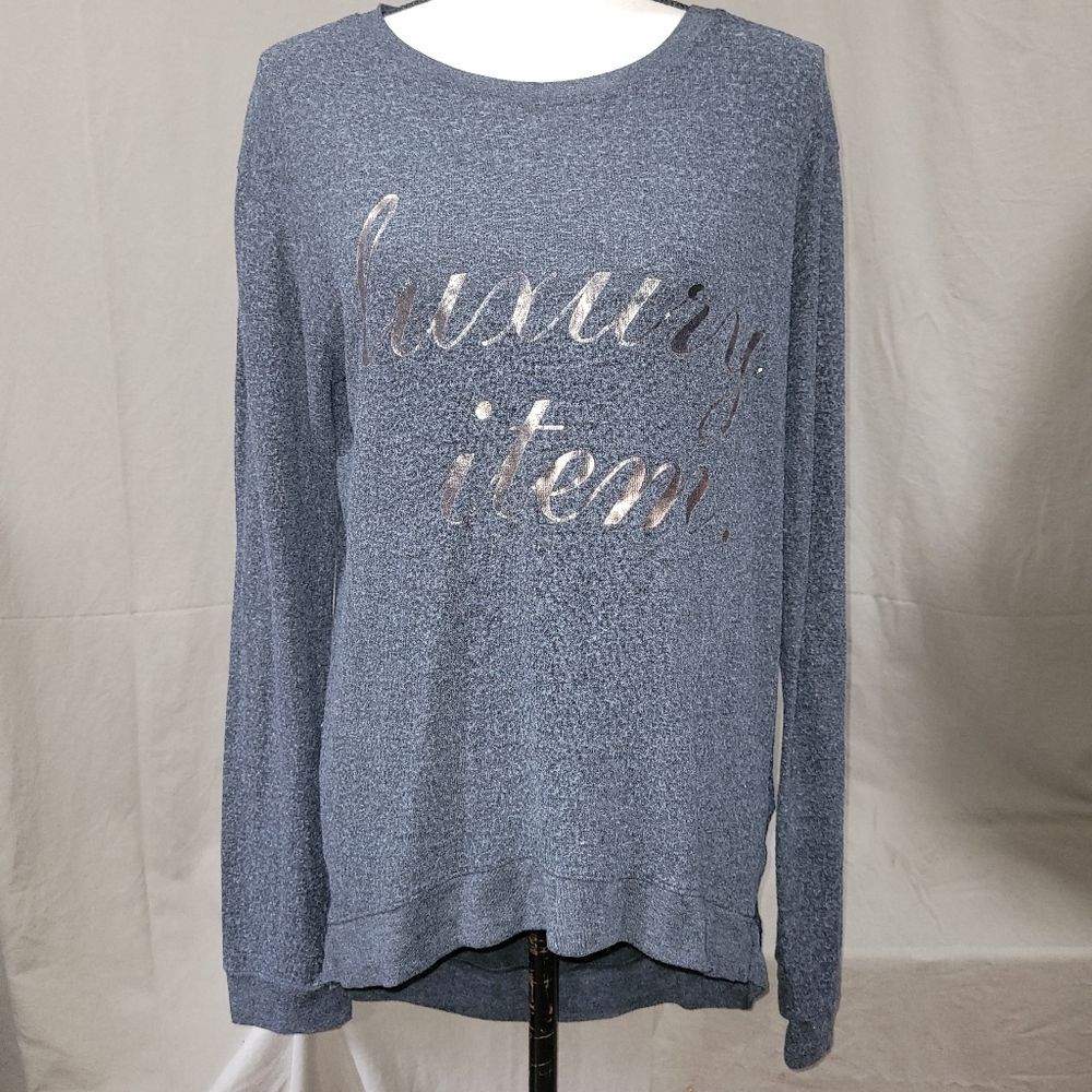 Signorelli size medium Luxury Items long sleeve high low comfy top